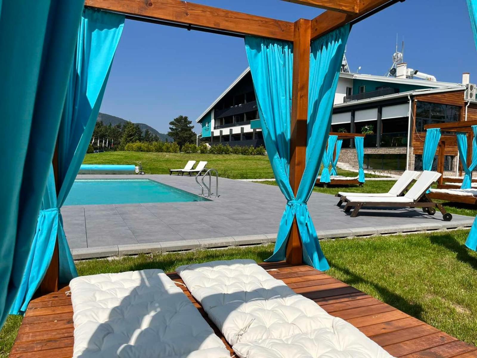 103 View Park Hotel Panichishte Esterno foto